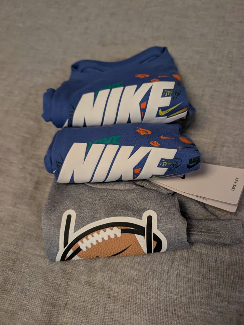 Kid NIKE shirt set bundle, set of 3, NWT